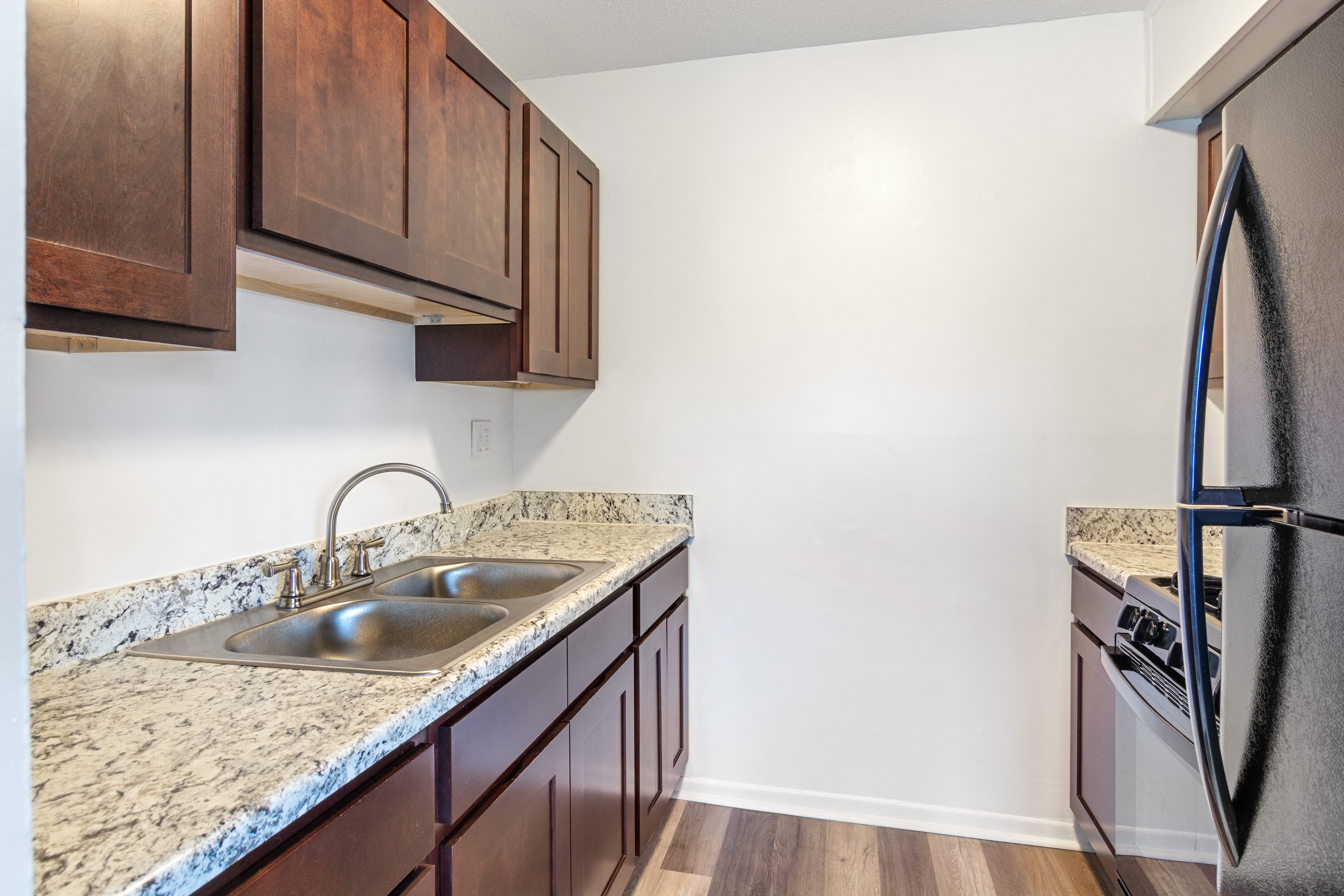 Mercury West Apartments